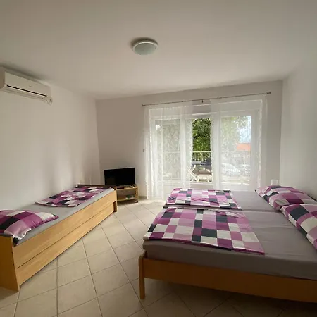 Ivan Apartman Novi Vinodolski
